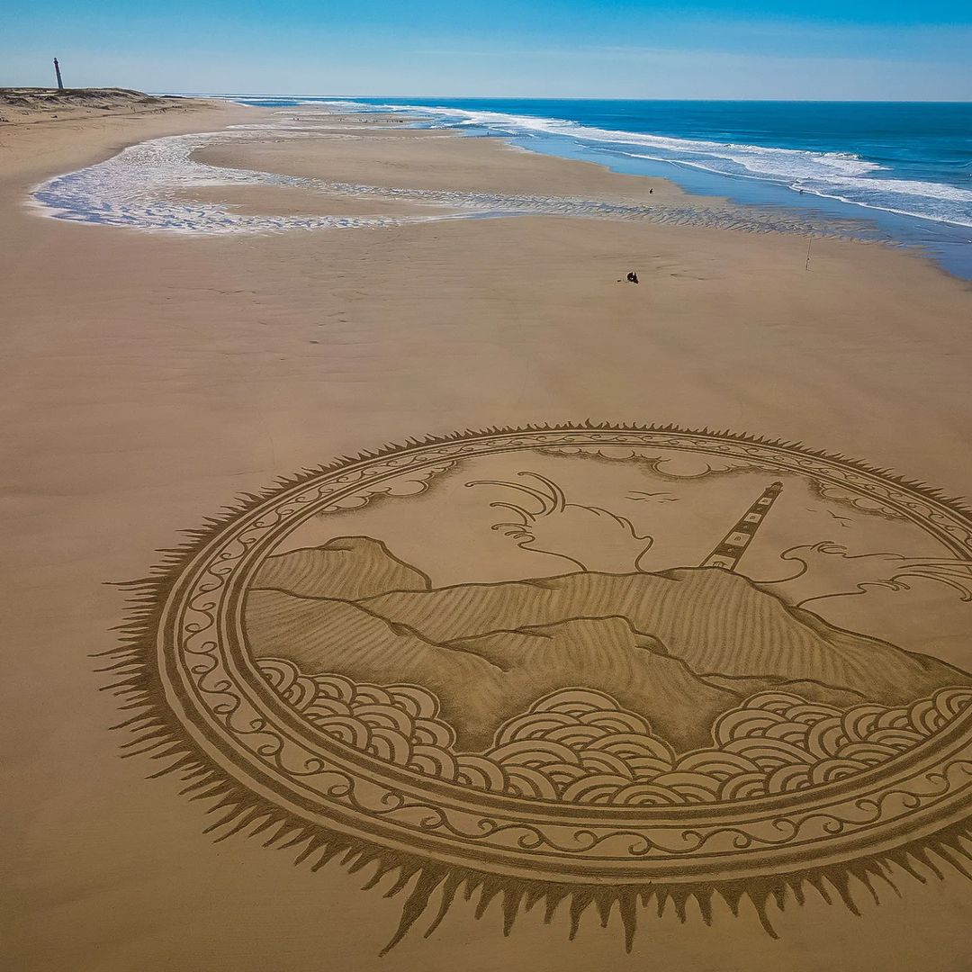 Large Scale Beach Sand Drawings By Jben Beach (21)