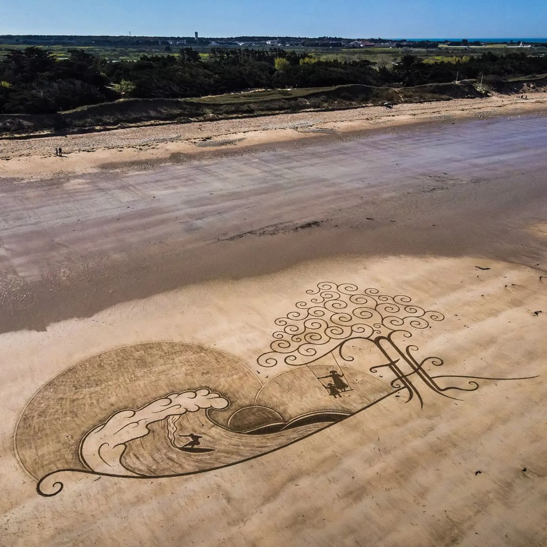 Large Scale Beach Sand Drawings By Jben Beach (22)