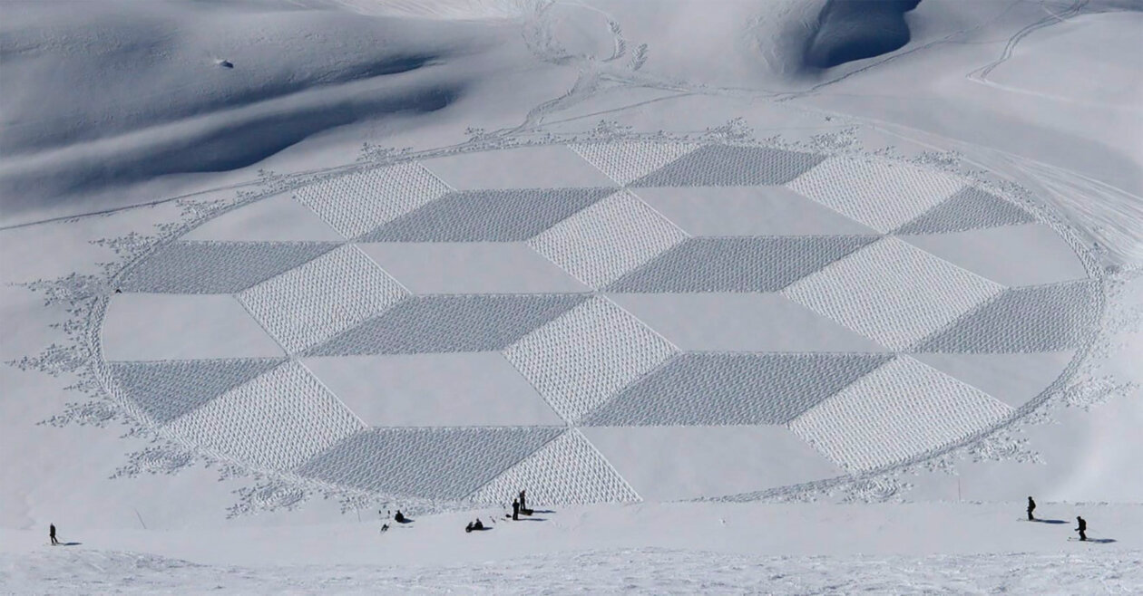 Large Scale Snow Drawings By Simon Beck (18)