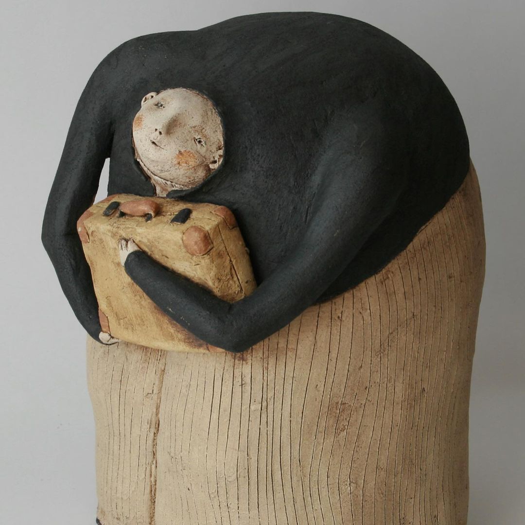 Poetic Figurative Ceramic Sculptures By Anne Sophie Gilloen (19)