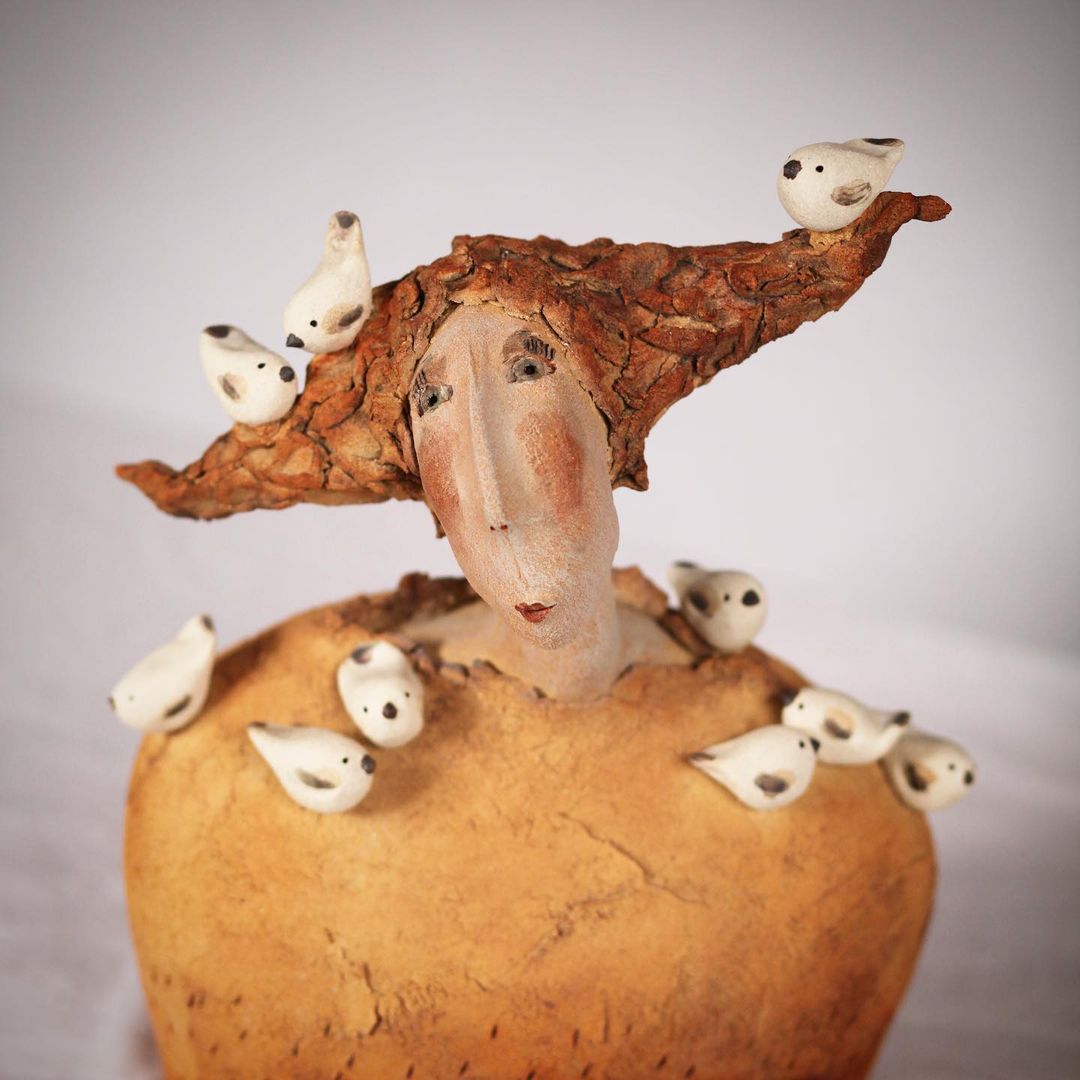 Poetic Figurative Ceramic Sculptures By Anne Sophie Gilloen (5)