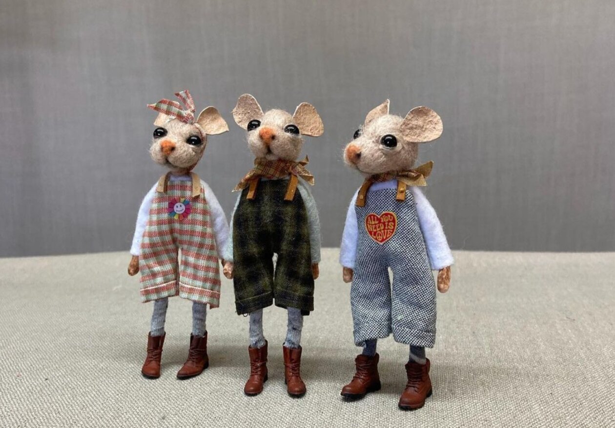 Tales From The Old Thread House, Cute Needle Felted Mice Dolls By Rebecca Wheeler (15)