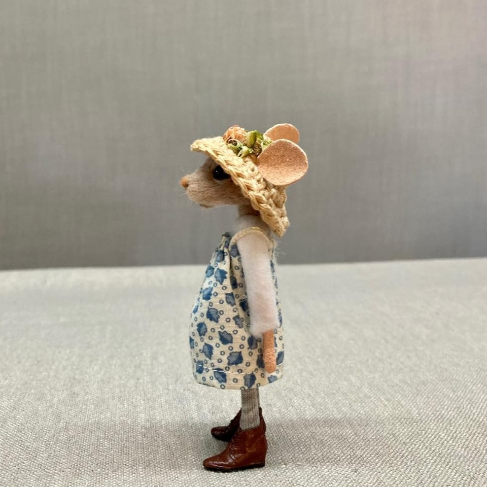 Tales From The Old Thread House, Cute Needle Felted Mice Dolls By Rebecca Wheeler (7)