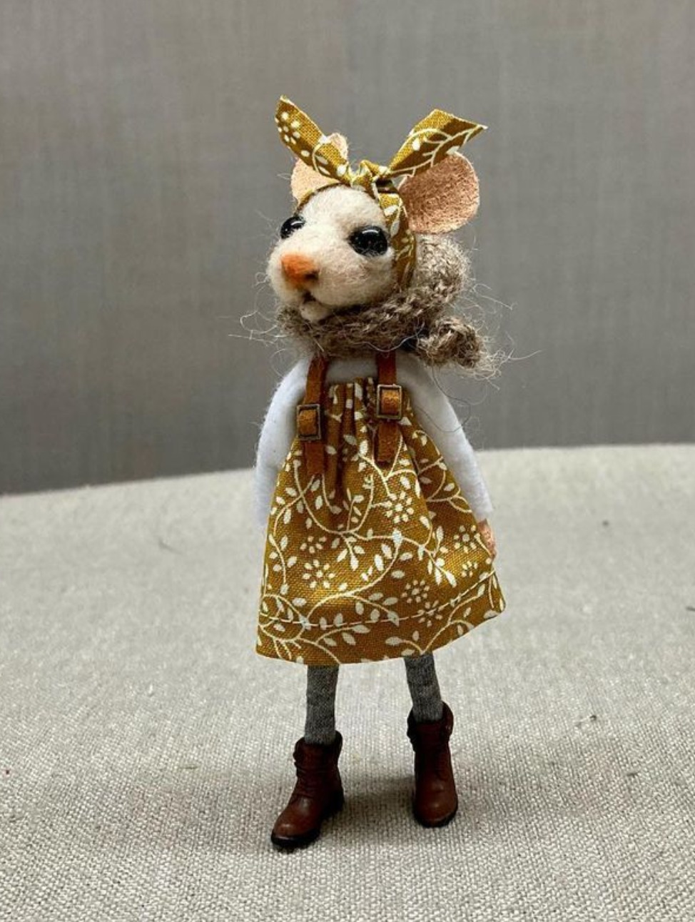 Tales From The Old Thread House, Cute Needle Felted Mice Dolls By Rebecca Wheeler (9)