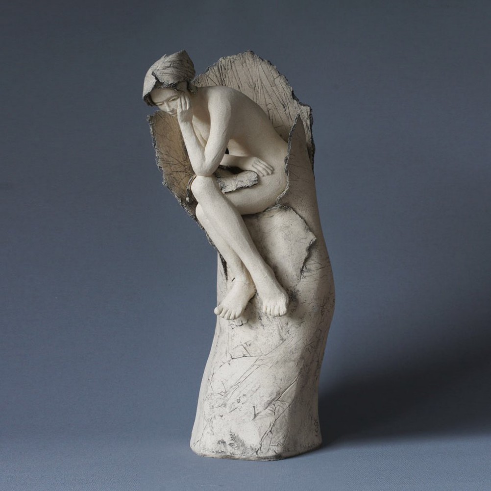 Delicate Female Ceramic Sculptures By Jeanne Sarah Bellaiche (3)