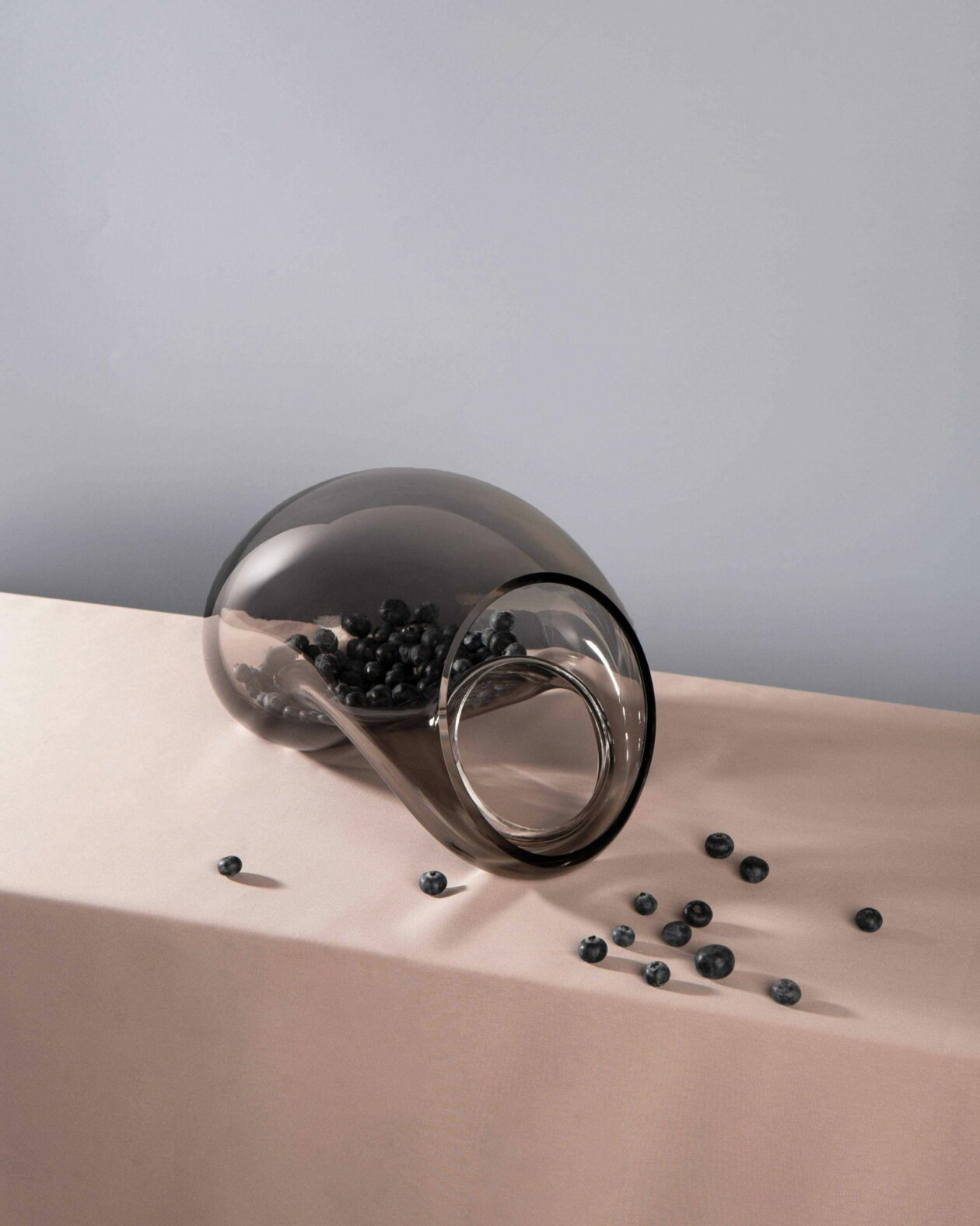 Gutta, A Melting Glass Vase Series By Kateryna Sokolova (18)