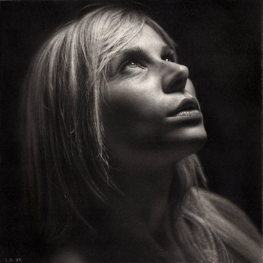 Hyper Realistic Pencil And Charcoal Portraits By Emanuele Dascanio 8