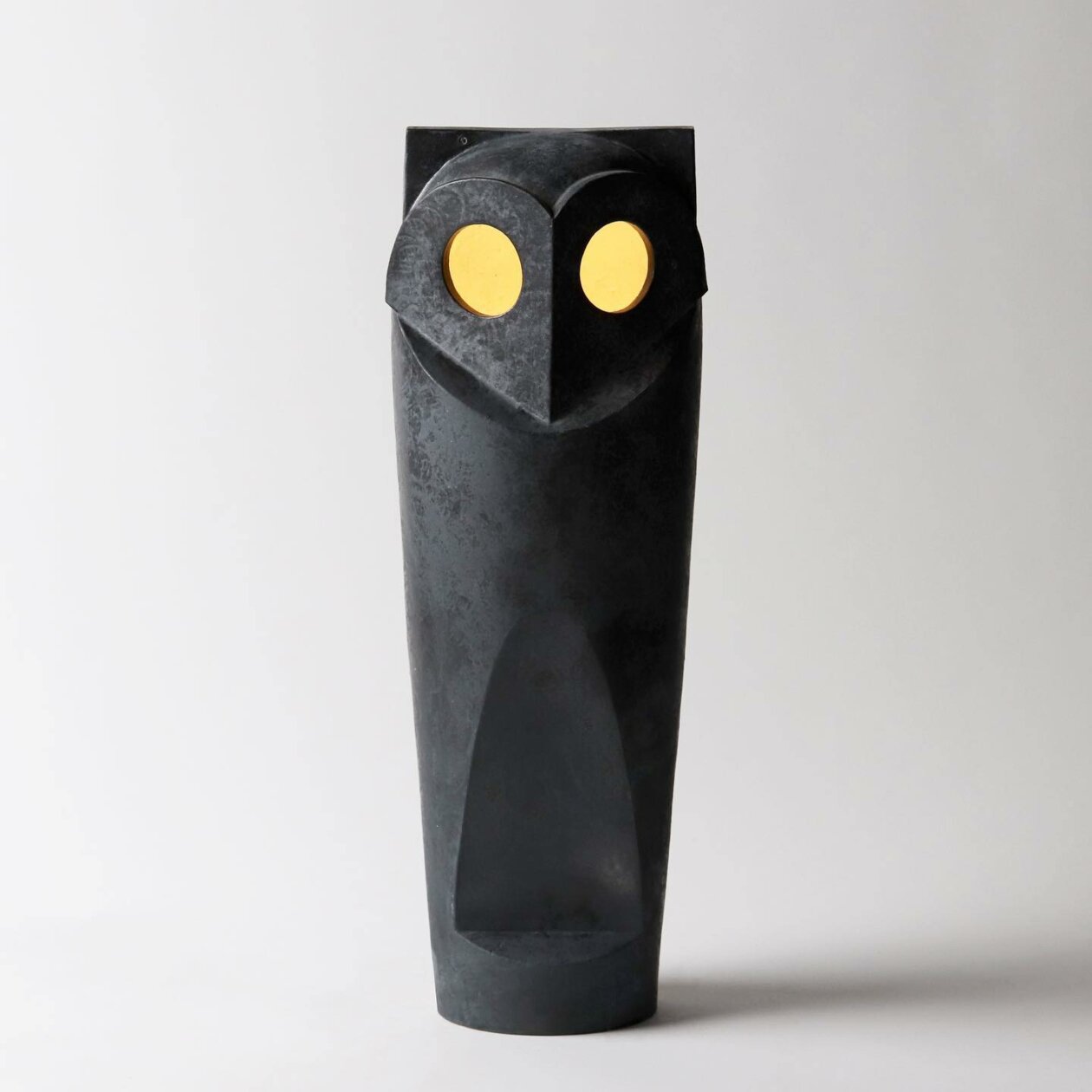 Elegant Sculptural Ceramics By Eric Roinestad (15)
