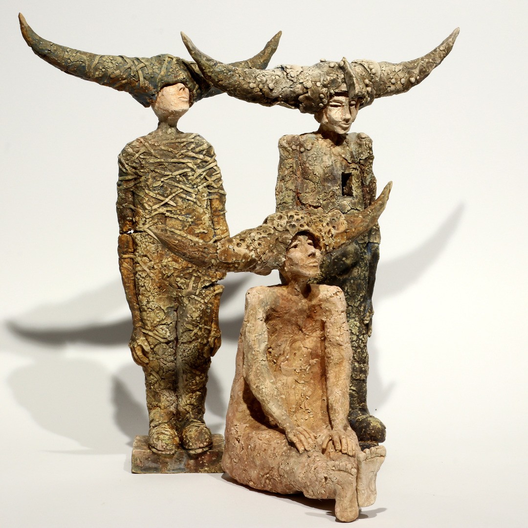 Surreal Figurative Sculptures By Arek Szwed 17
