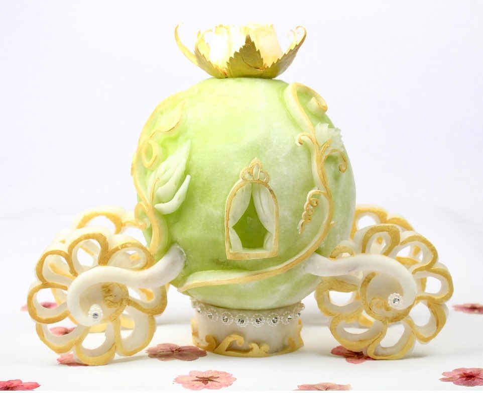 Superb Fruit And Vegetable Carvings By Daniele Barresi 17