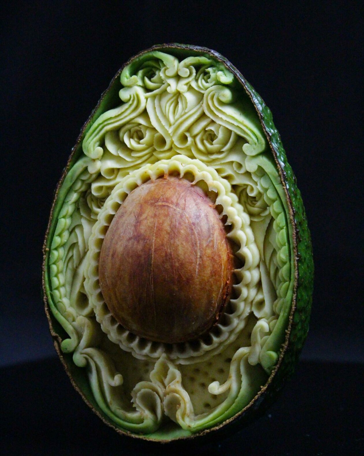Superb Fruit And Vegetable Carvings By Daniele Barresi 7
