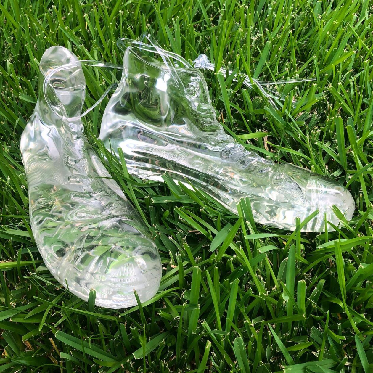 Clear Resin Sculptures Of Clothes And Objects By Chris Bakay (11)