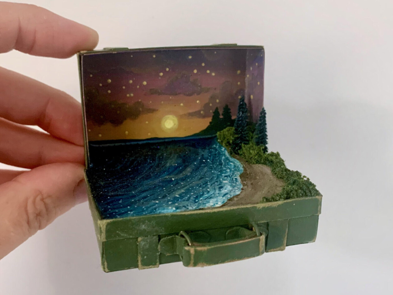 Magical Handmade Miniatures And Dioramas By Caroline Dewison (7)