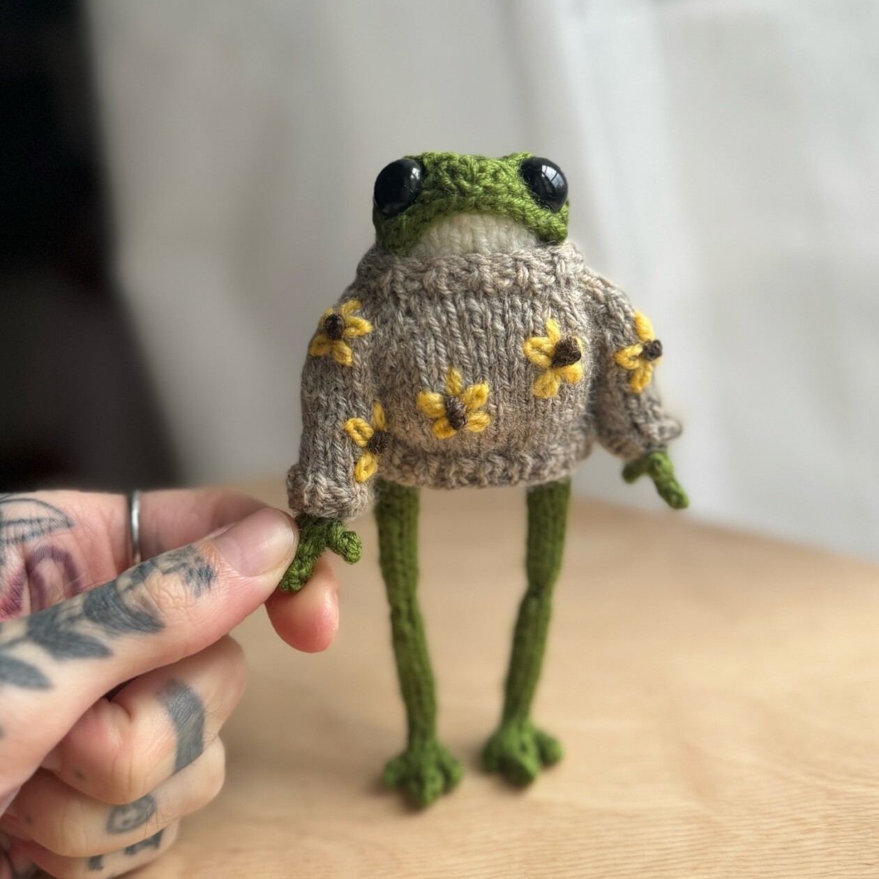 Enchanting Anthropomorphized Frog Crochet Patterns By Elliot (10)