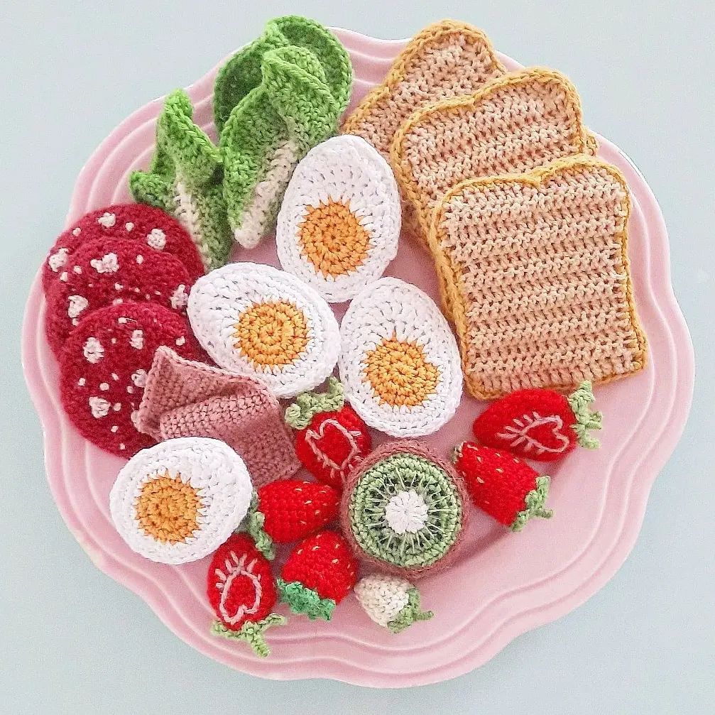 Whimsical Food Crochet Sculptures By Maria Skog (12)