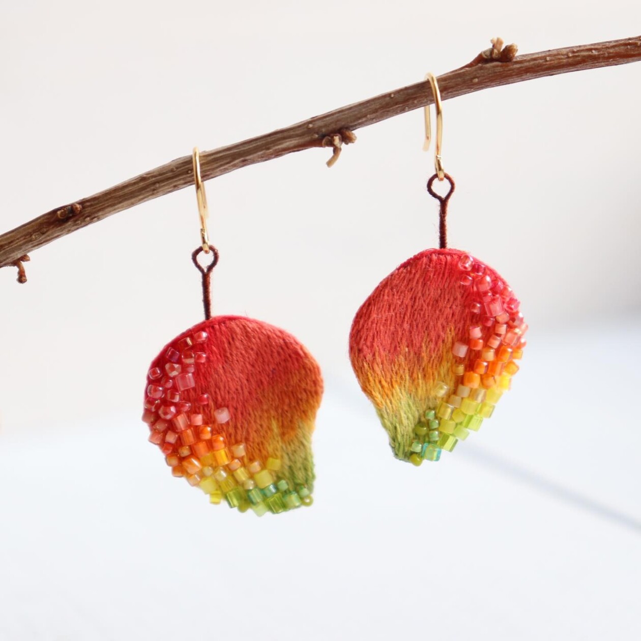 Eye Catching Handmade Embroidered Earrings By Vivaembr (12)