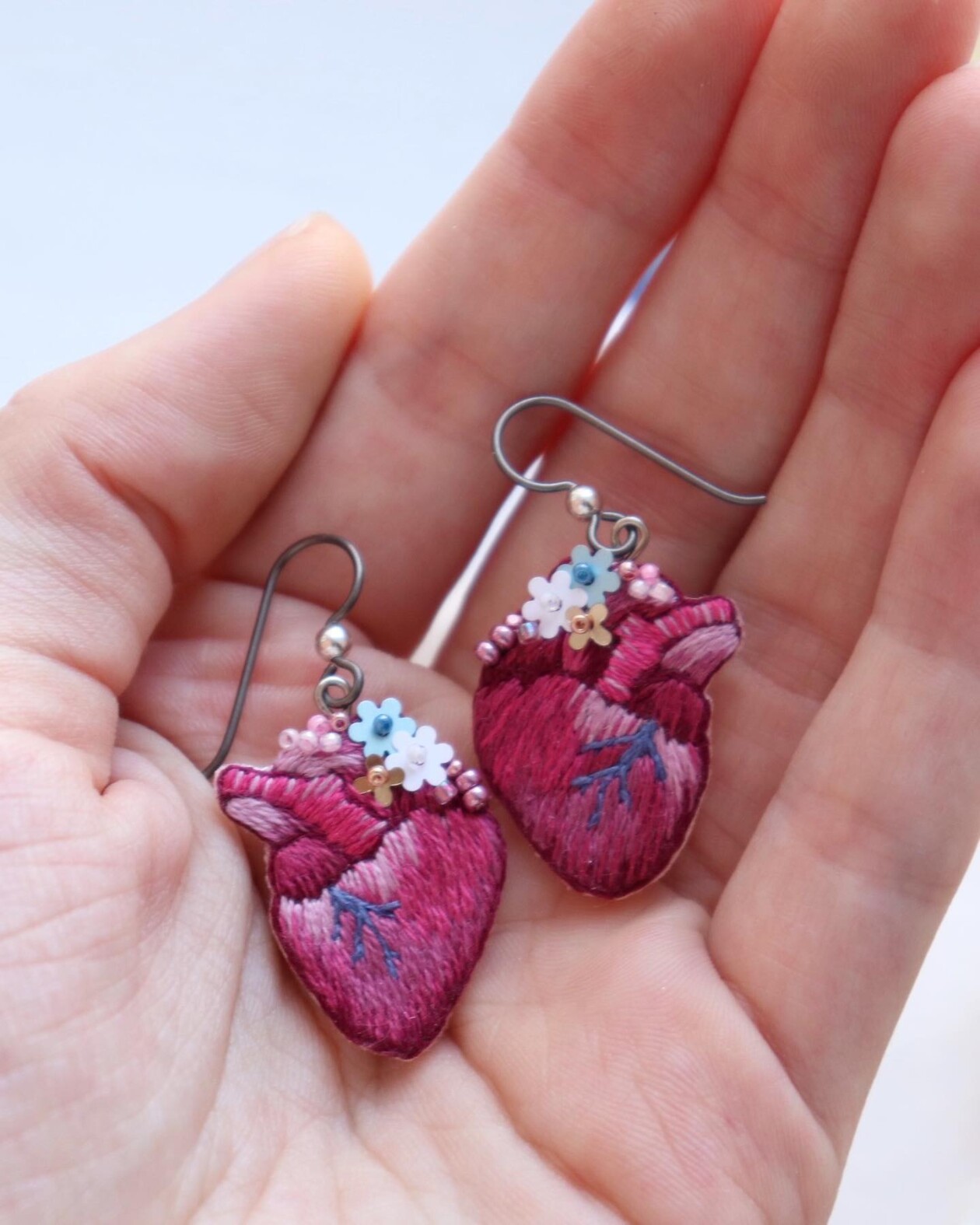 Eye Catching Handmade Embroidered Earrings By Vivaembr (3)