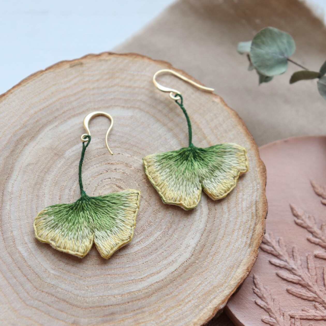 Eye Catching Handmade Embroidered Earrings By Vivaembr (4)