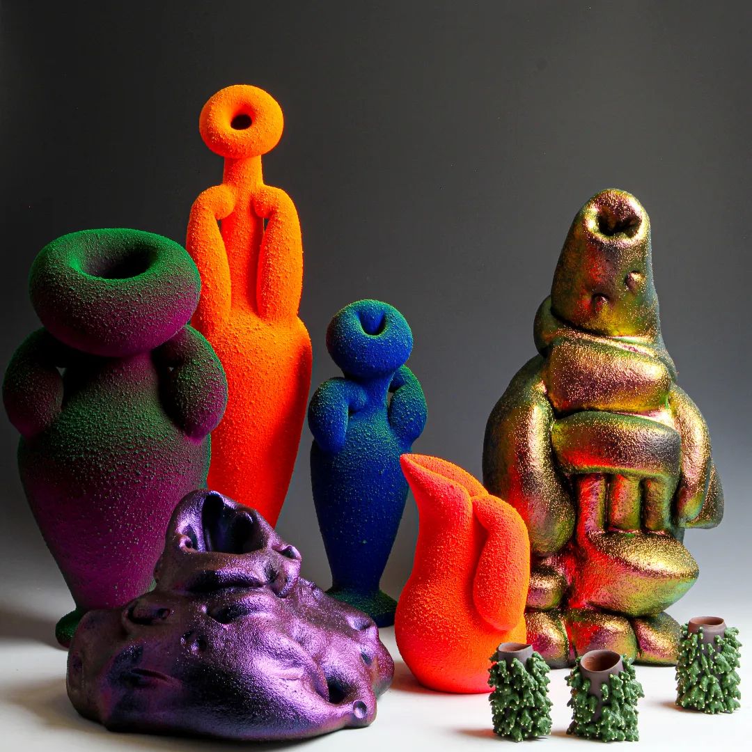 Glowing Sculptural Ceramic Vessels By Maxwell Mustardo (5)