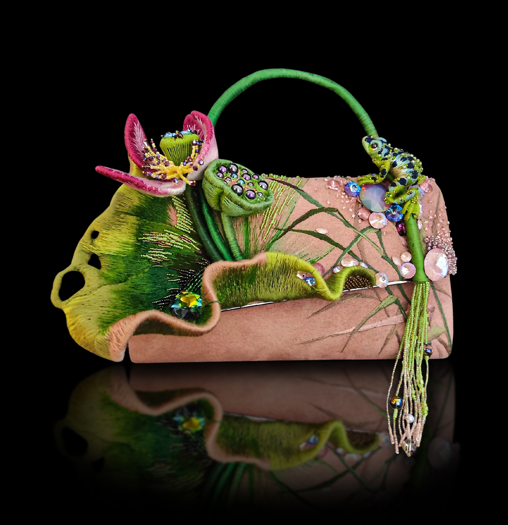 Intricate And Whimsical Hand Embroidered Felted Bags By Alena Kova (5)