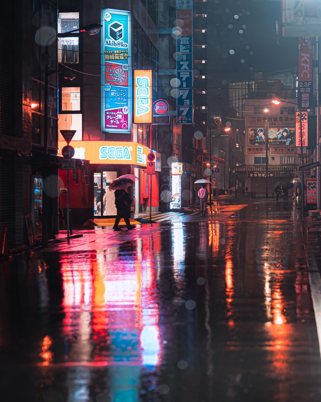 Akihabara, Roam In The Night City; A Fascinating Photography Series By Junya Watanabe (13)
