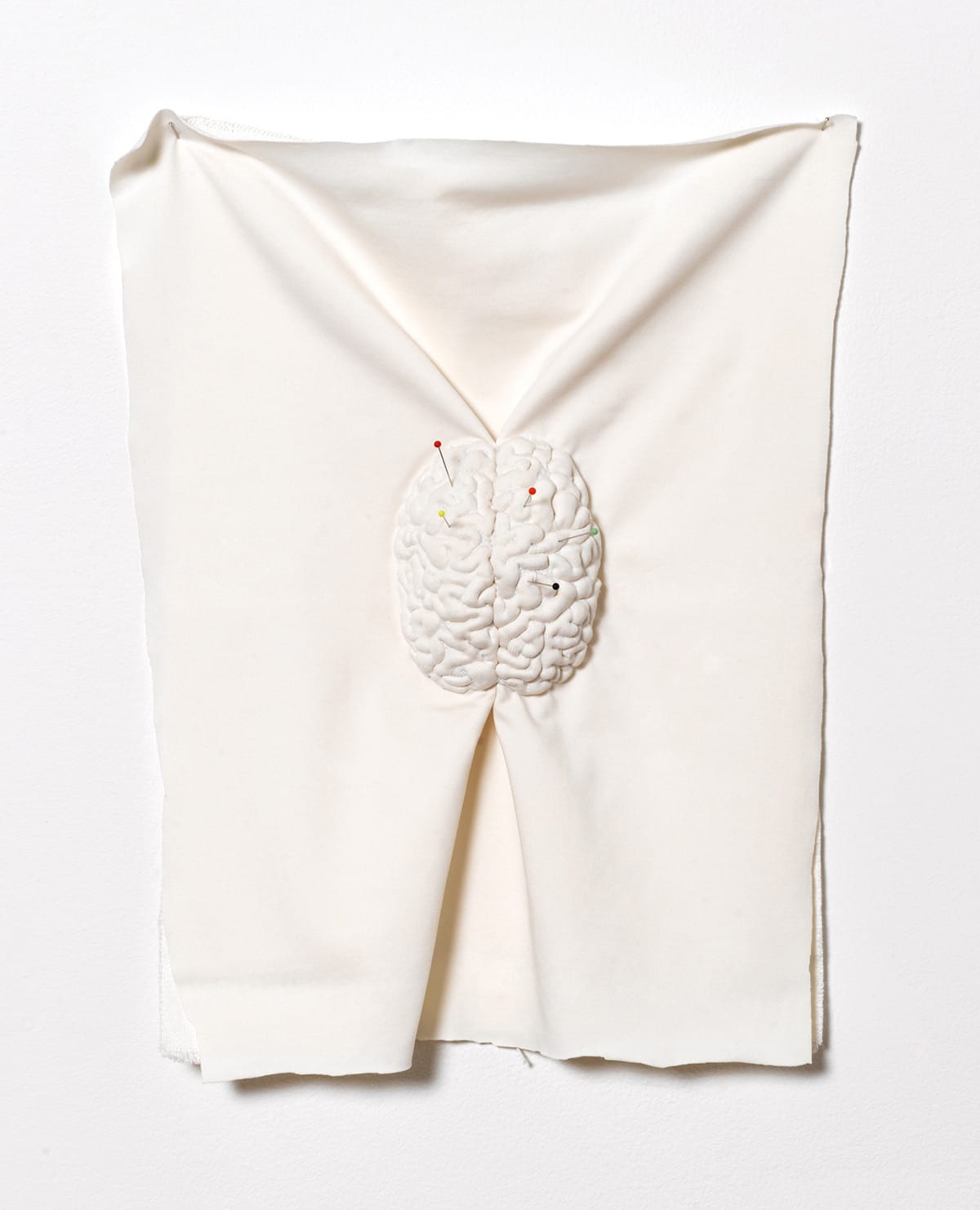 Anatomical Sculptures Made From Zippers, Quilted Fabric, And Felt By Élodie Antoine (6)