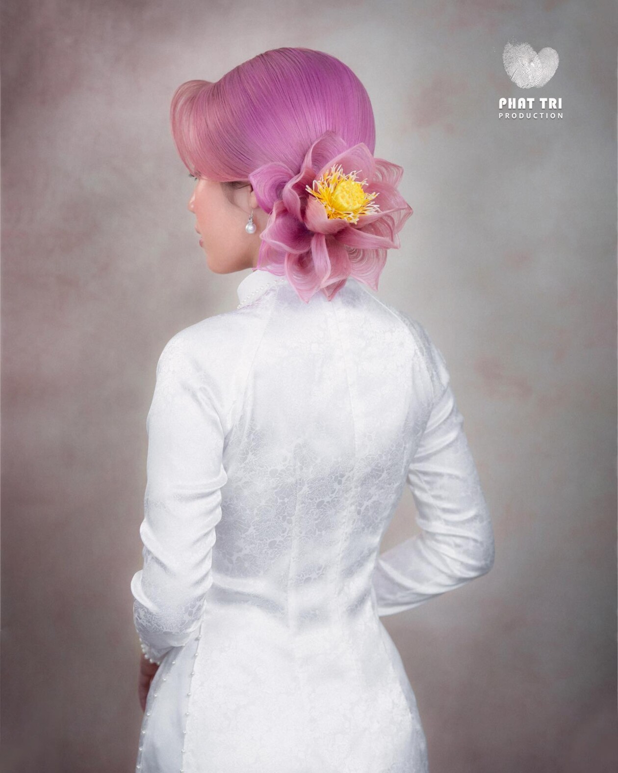 Beautiful Hairstyles That Look Like Ornate Flowers By Nguyen Phat Tri (13)