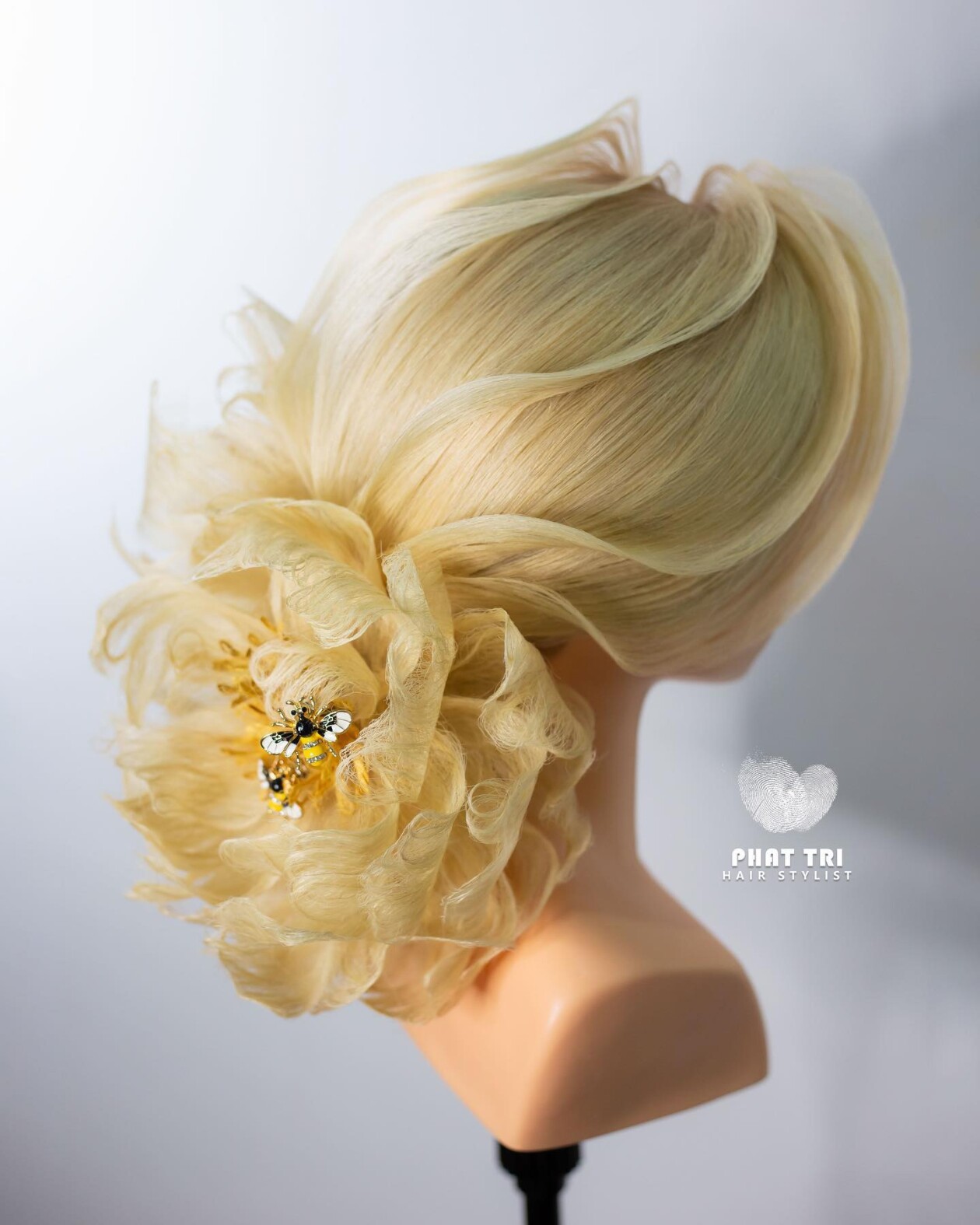 Beautiful Hairstyles That Look Like Ornate Flowers By Nguyen Phat Tri (2)