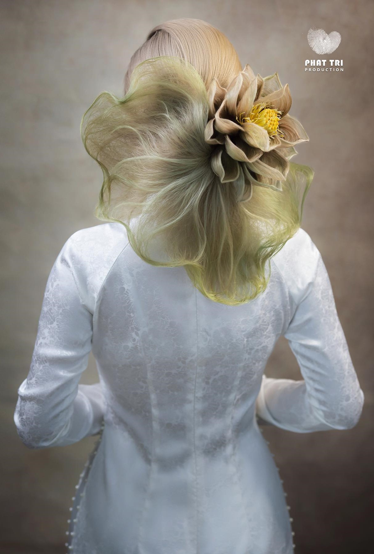 Beautiful Hairstyles That Look Like Ornate Flowers By Nguyen Phat Tri (5)