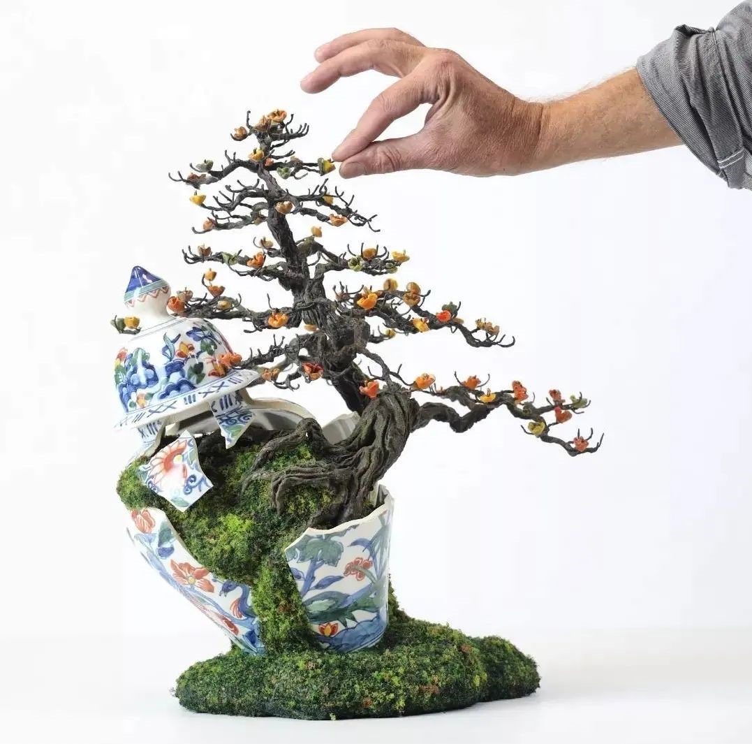 Bonsai Tree Sculptures Beautifully Bursting Through Broken Porcelain Vessels In Patrick Bergsma's Artworks (7)