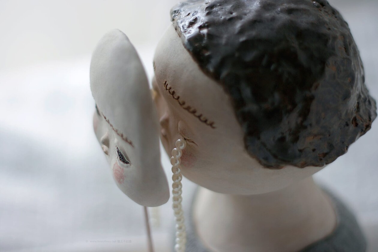 Delicate Ceramic Sculptures Of Figures Crying Pearls By First Of May Studio (7)