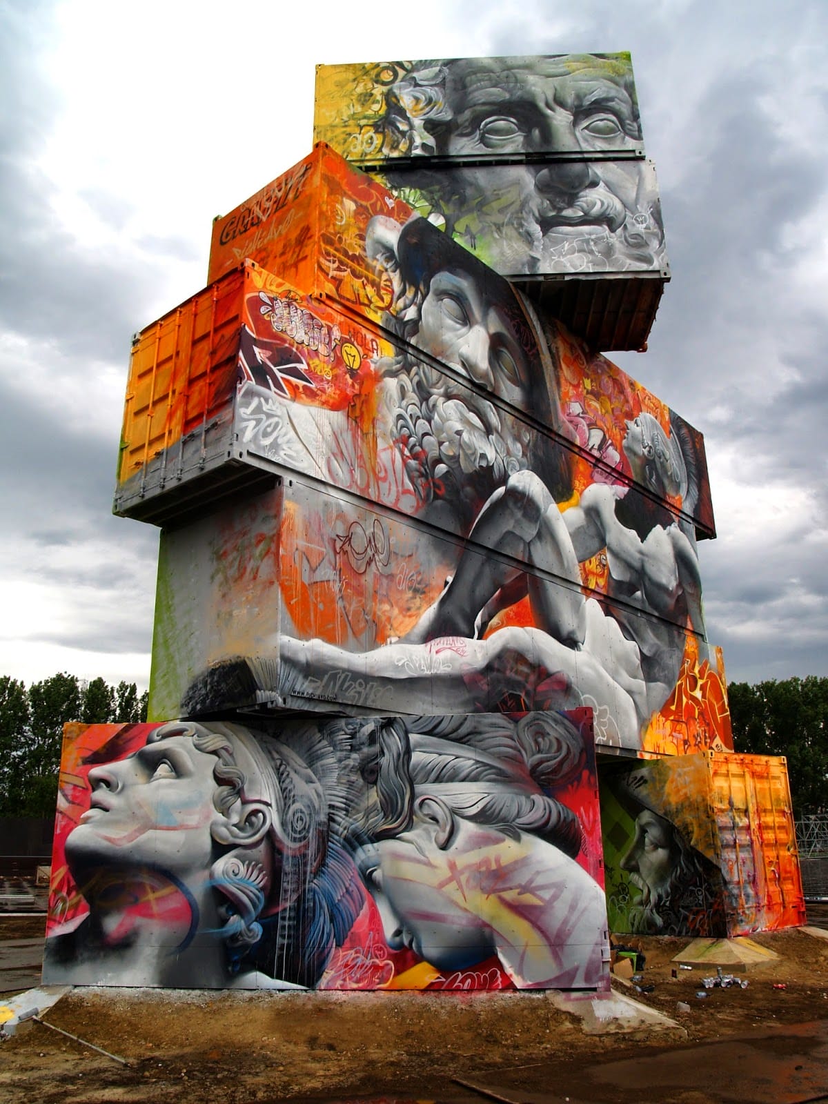 Impressive Monumental Murals That Blend Classical Figures And Graffiti By Pichiavo (18)