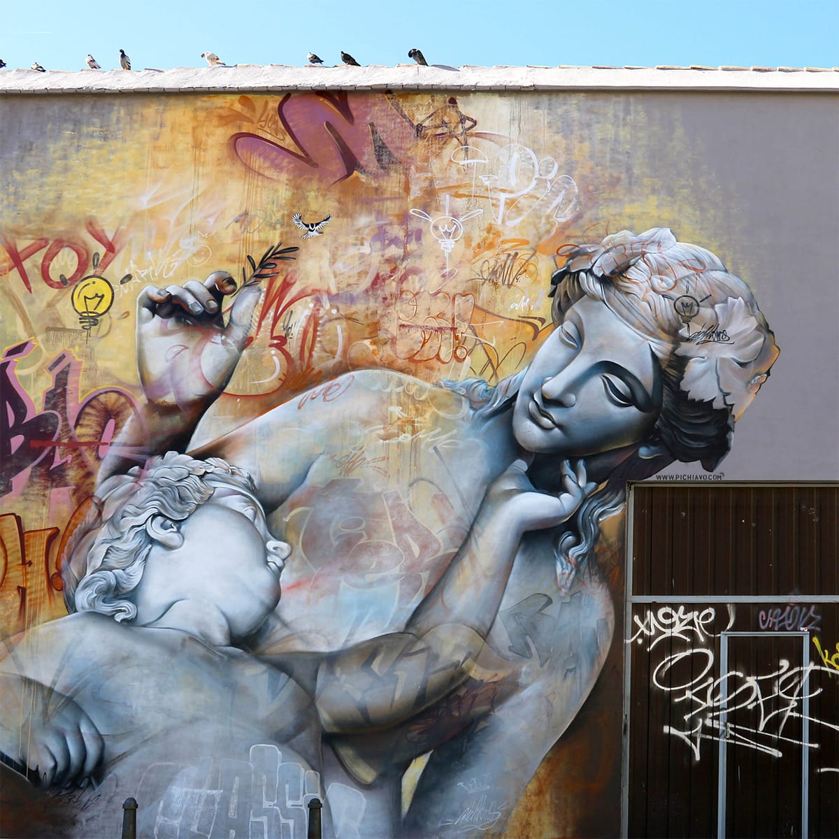 Impressive Monumental Murals That Blend Classical Figures And Graffiti By Pichiavo (8)