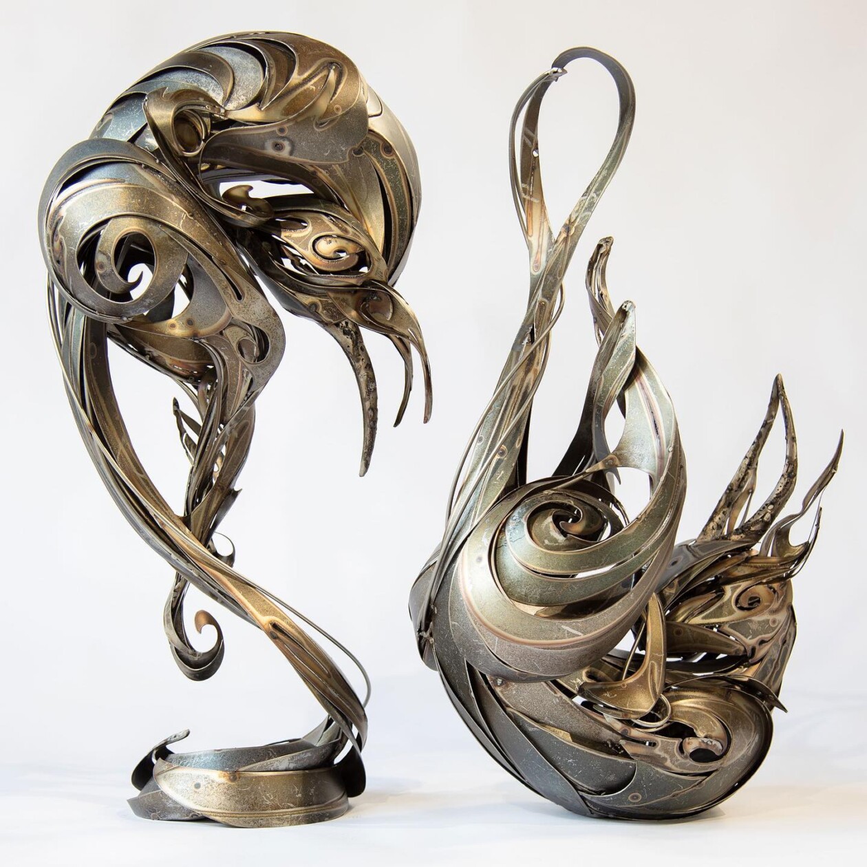 Magnificent Metallic Animal Sculptures Made With Sweeping Lines By Georgie Seccull (18)