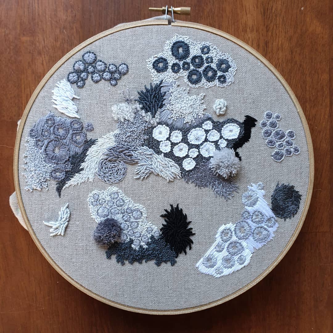 Marvelous Embroideries Inspired By Moss, Coral, And Lichen Forms By Hannah Kwasnycia (22)