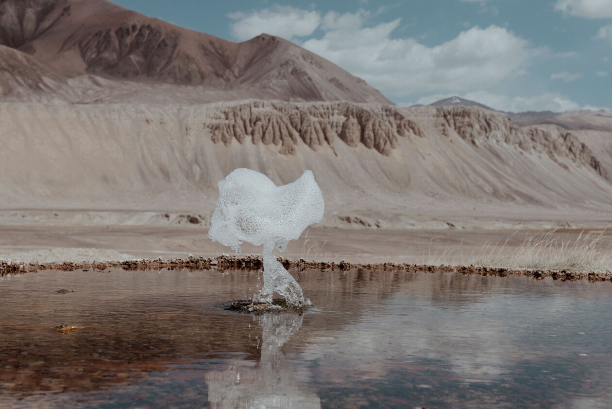 Photos Of A Tiny Geyser In Tajikistan’s Pamir Mountains By Øystein Sture Aspelund (11)