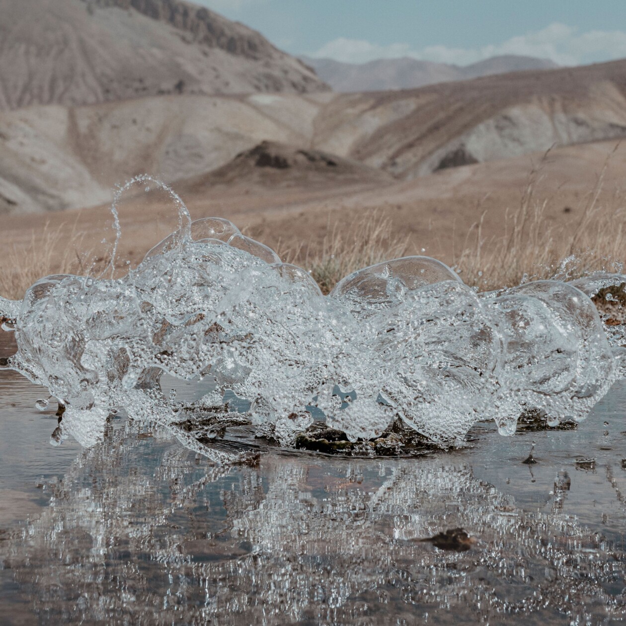 Photos Of A Tiny Geyser In Tajikistan’s Pamir Mountains By Øystein Sture Aspelund (22)