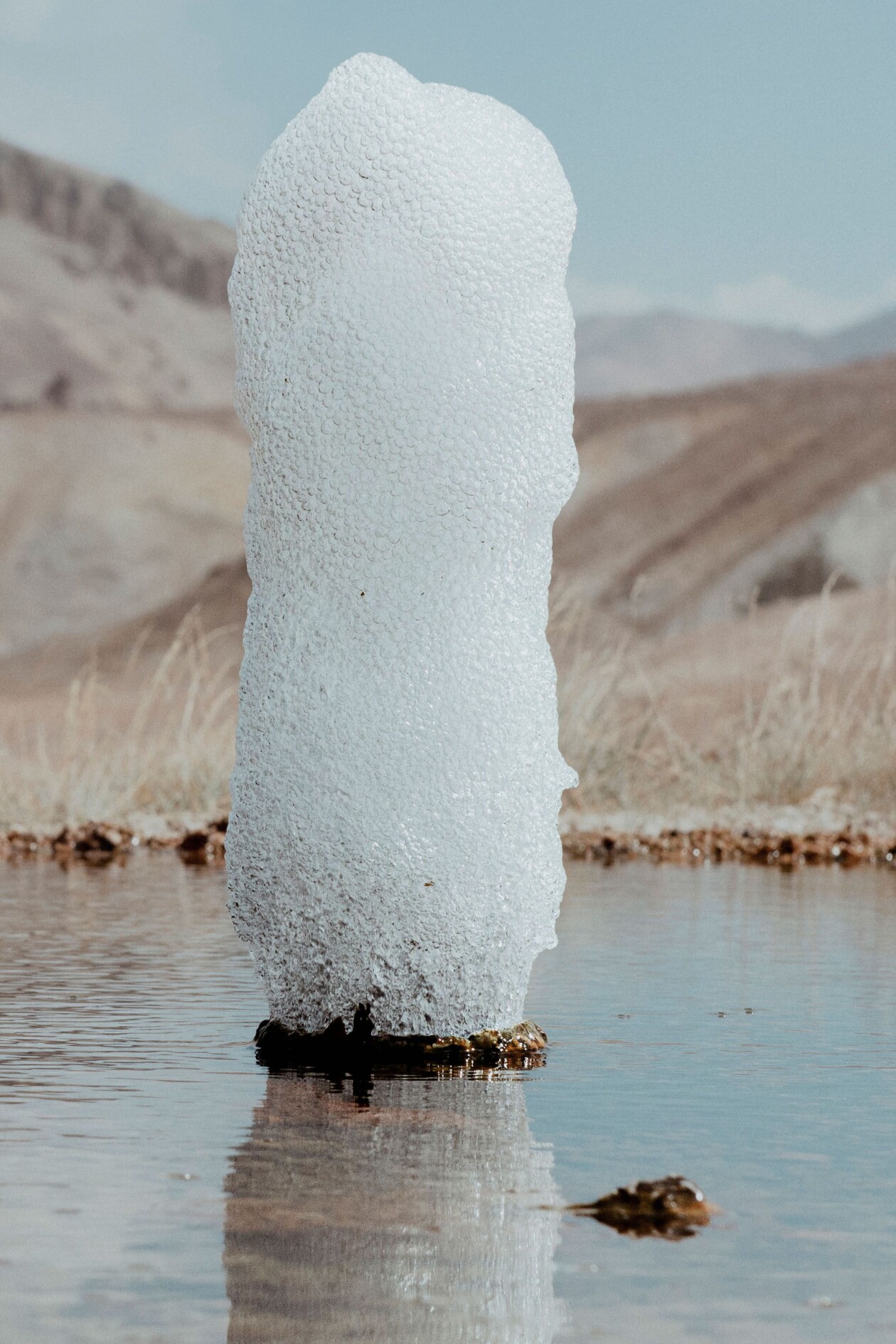 Photos Of A Tiny Geyser In Tajikistan’s Pamir Mountains By Øystein Sture Aspelund (8)