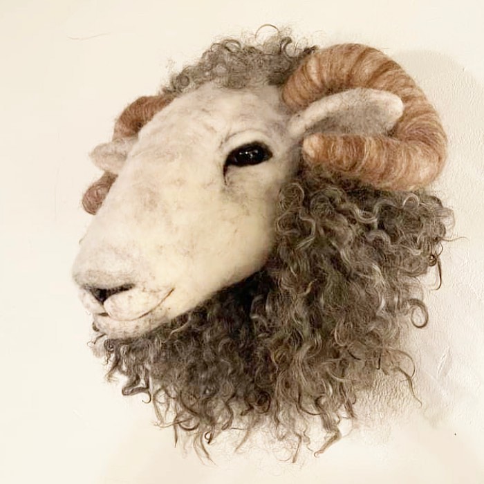 Realistic Animal Needle Felted Sculptures By Tracey Turner (19)