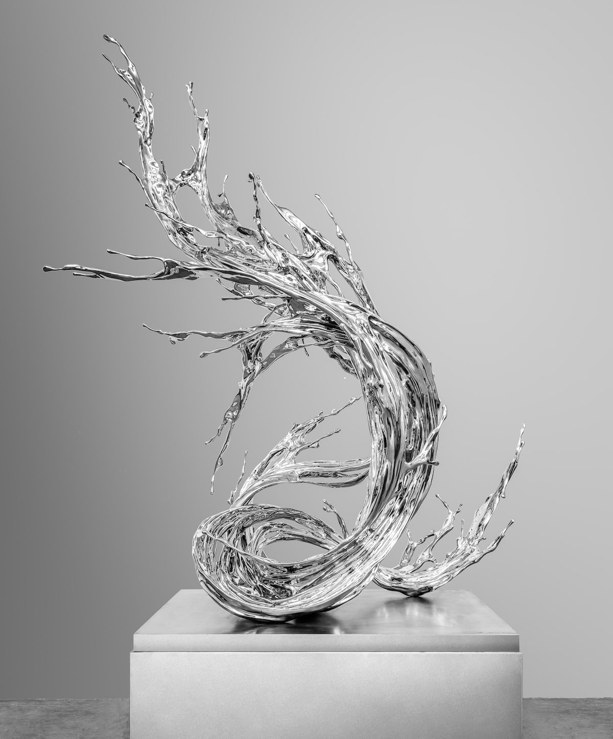 Splashing Water, Stunning Fluid Shaped Metal Sculptures By Zheng Lu (4)