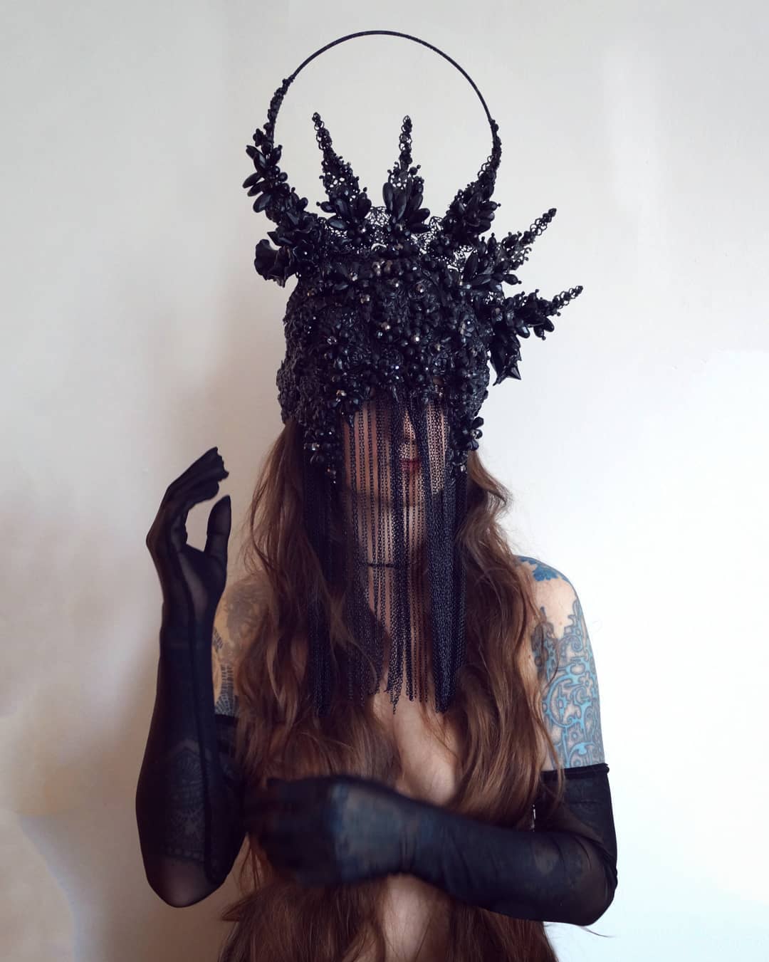Agnieszka Osipa Costumes on Instagram: “bone corset #AgnieszkaOsipa #corset  #darkfashion #skeleton #bones #ornaments #jewellery #black #detail  #shoulders #costu…