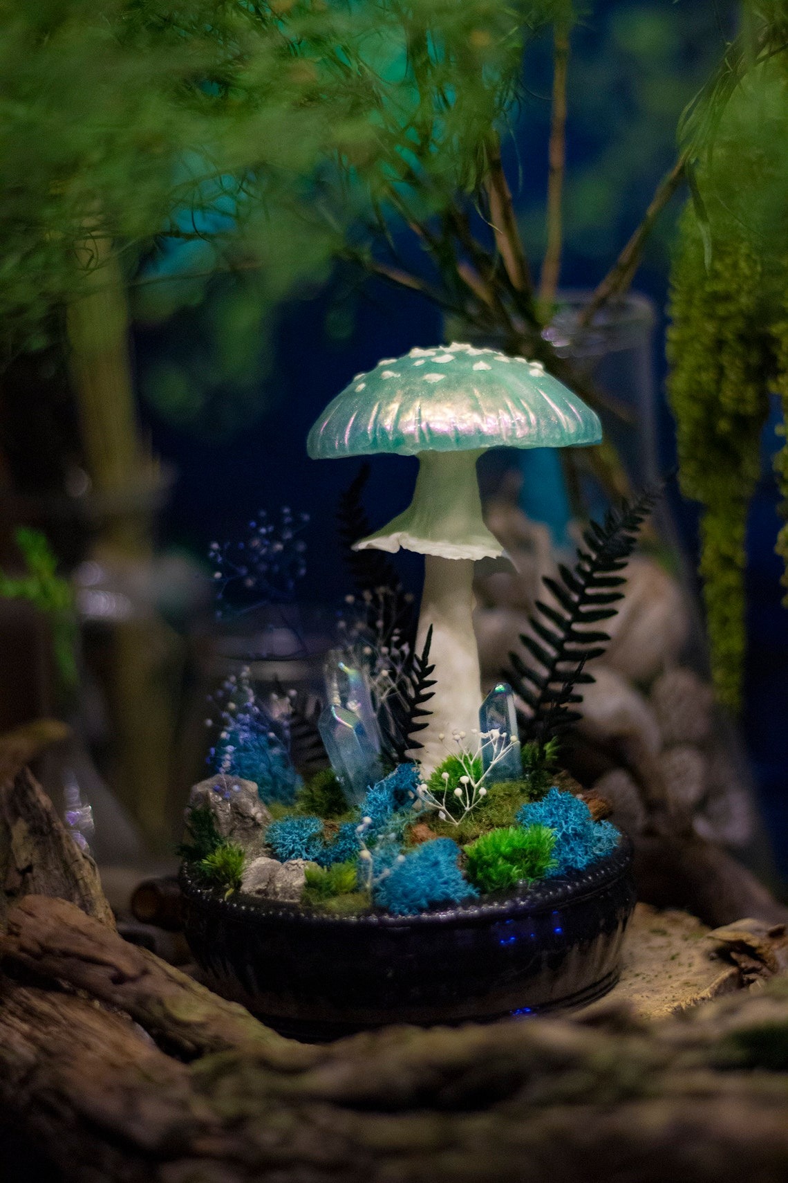 Wonderful Mushroom Lamps With Vivid Colors By Katya Sneg (3)