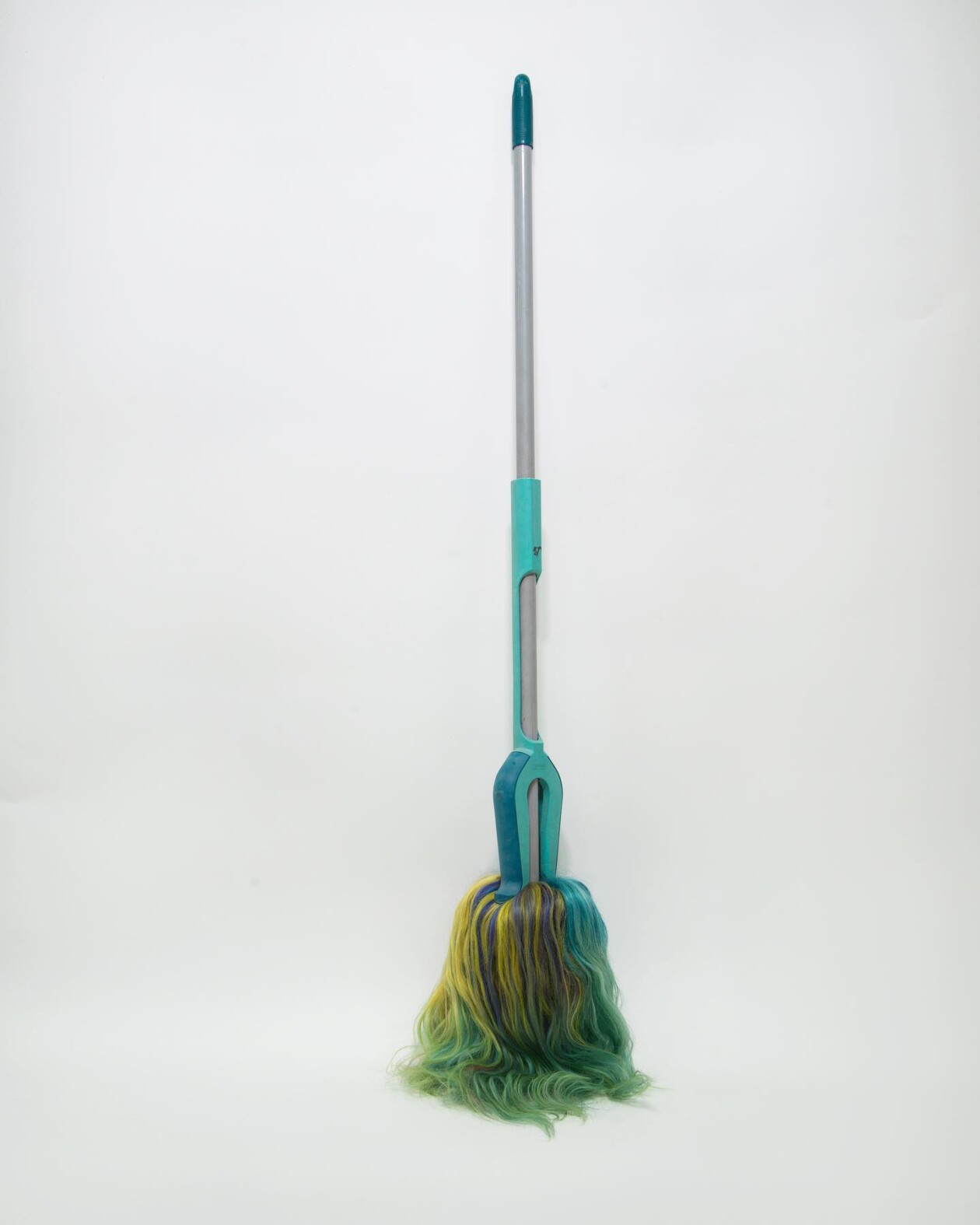 After The Waves (the Waifs) Surreal Sculptures Of Brooms With Human Hairs By Vincent Olinet (10)