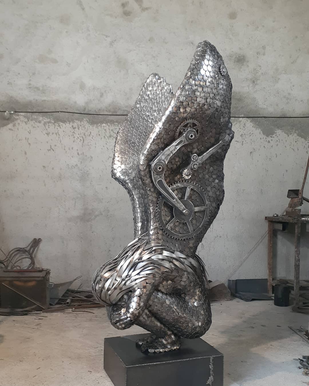 Amazing Figurative Scrap Metal Sculptures By Hasan Keshavarz (8)