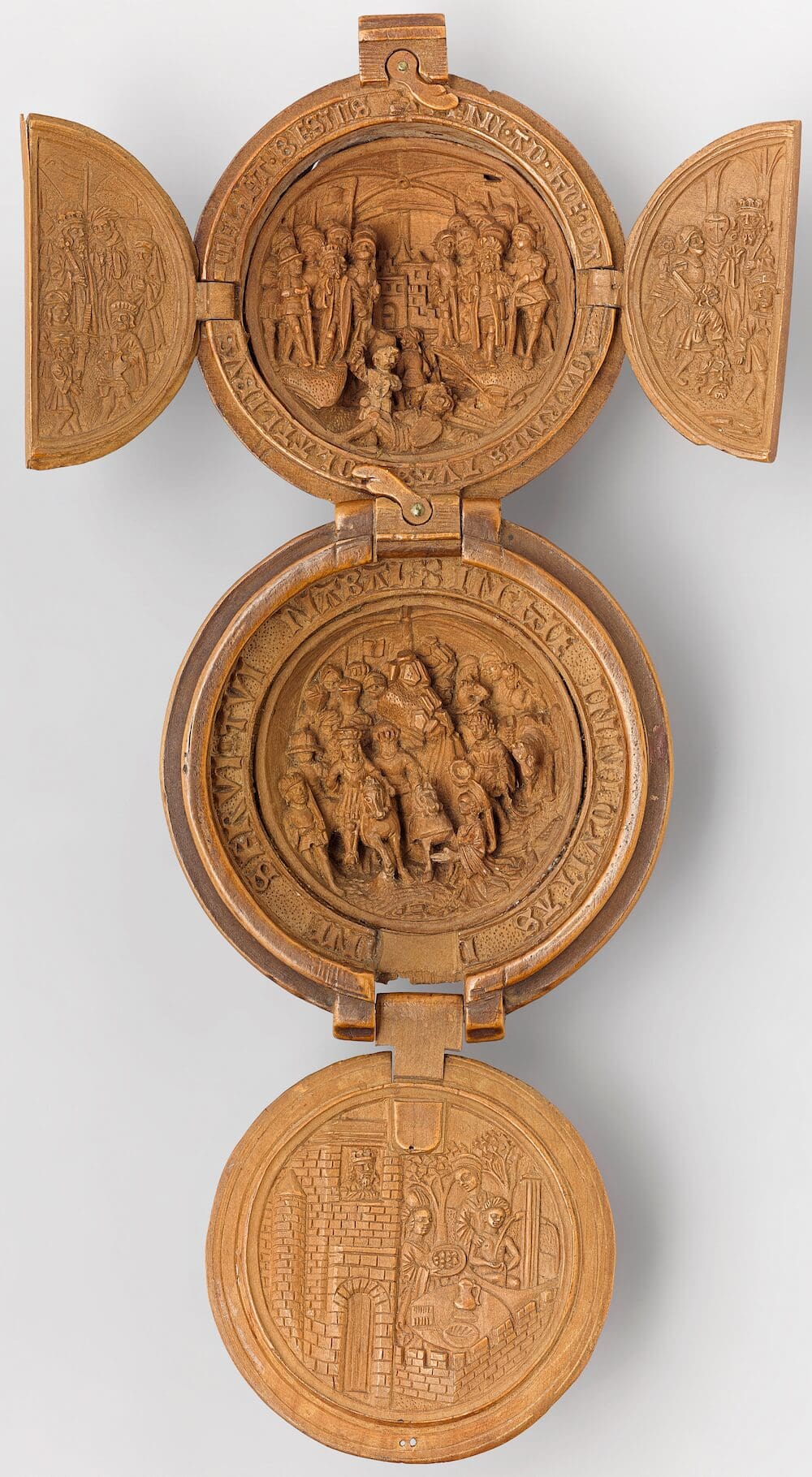 Beautifully Intricate Tiny Boxwood Carvings From The 16th Century (7)