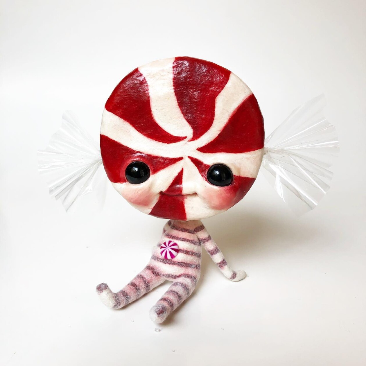 Cute And Creepy Little Monster Toys By Sara Duarte (10)