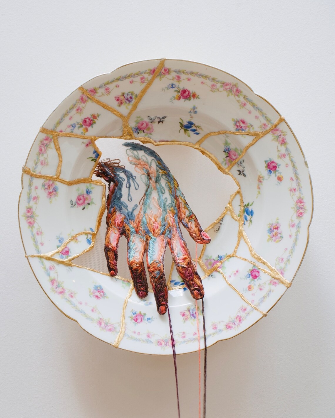 Embroidered Kintsugi, Delicate And Meaningful Mixed Media Artworks By Kathrin Marchenko (5)
