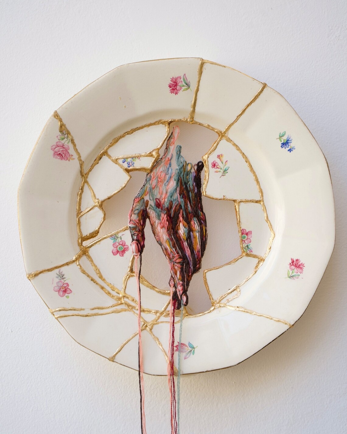 Embroidered Kintsugi, Delicate And Meaningful Mixed Media Artworks By Kathrin Marchenko (7)