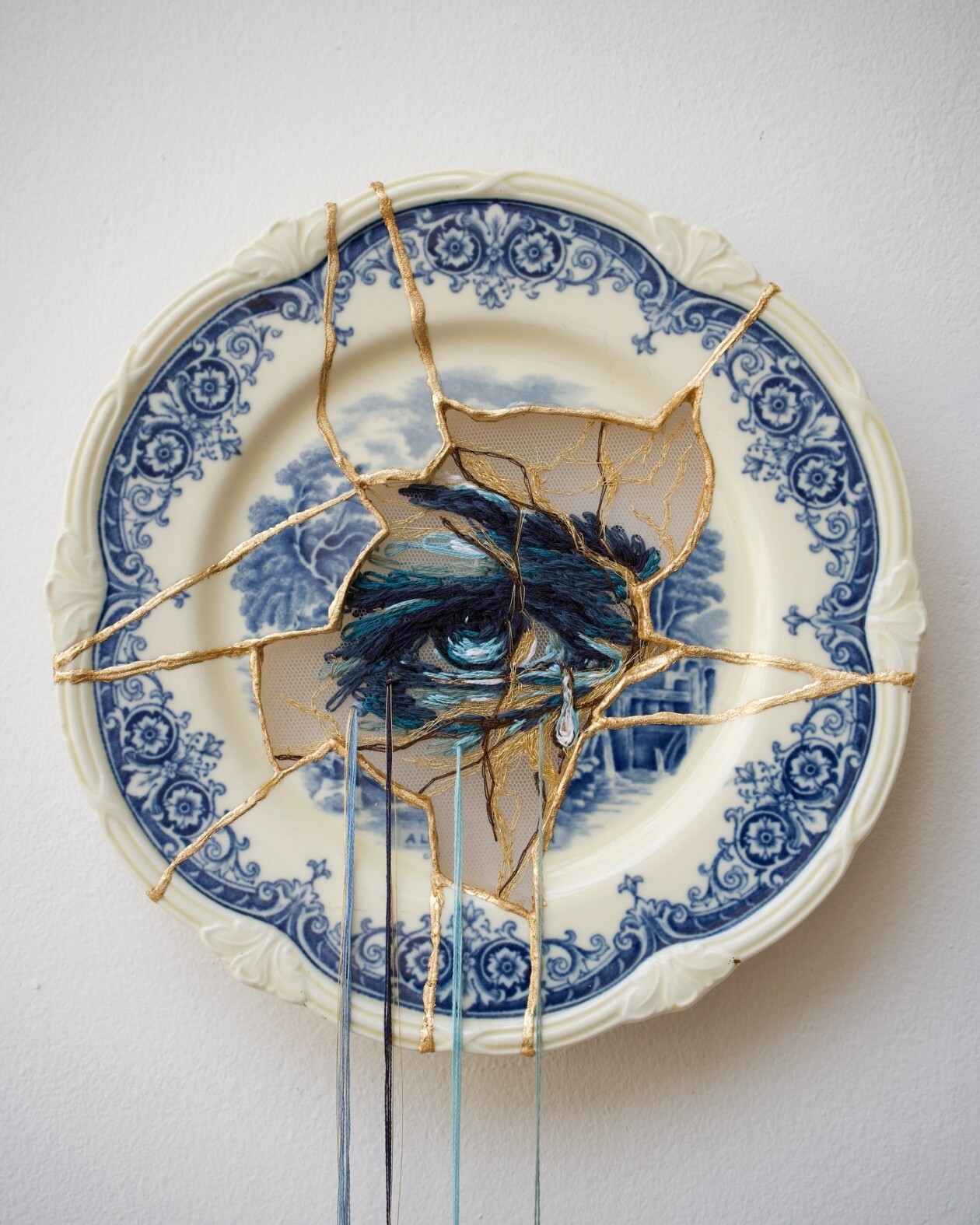 Embroidered Kintsugi, Delicate And Meaningful Mixed Media Artworks By Kathrin Marchenko (9)