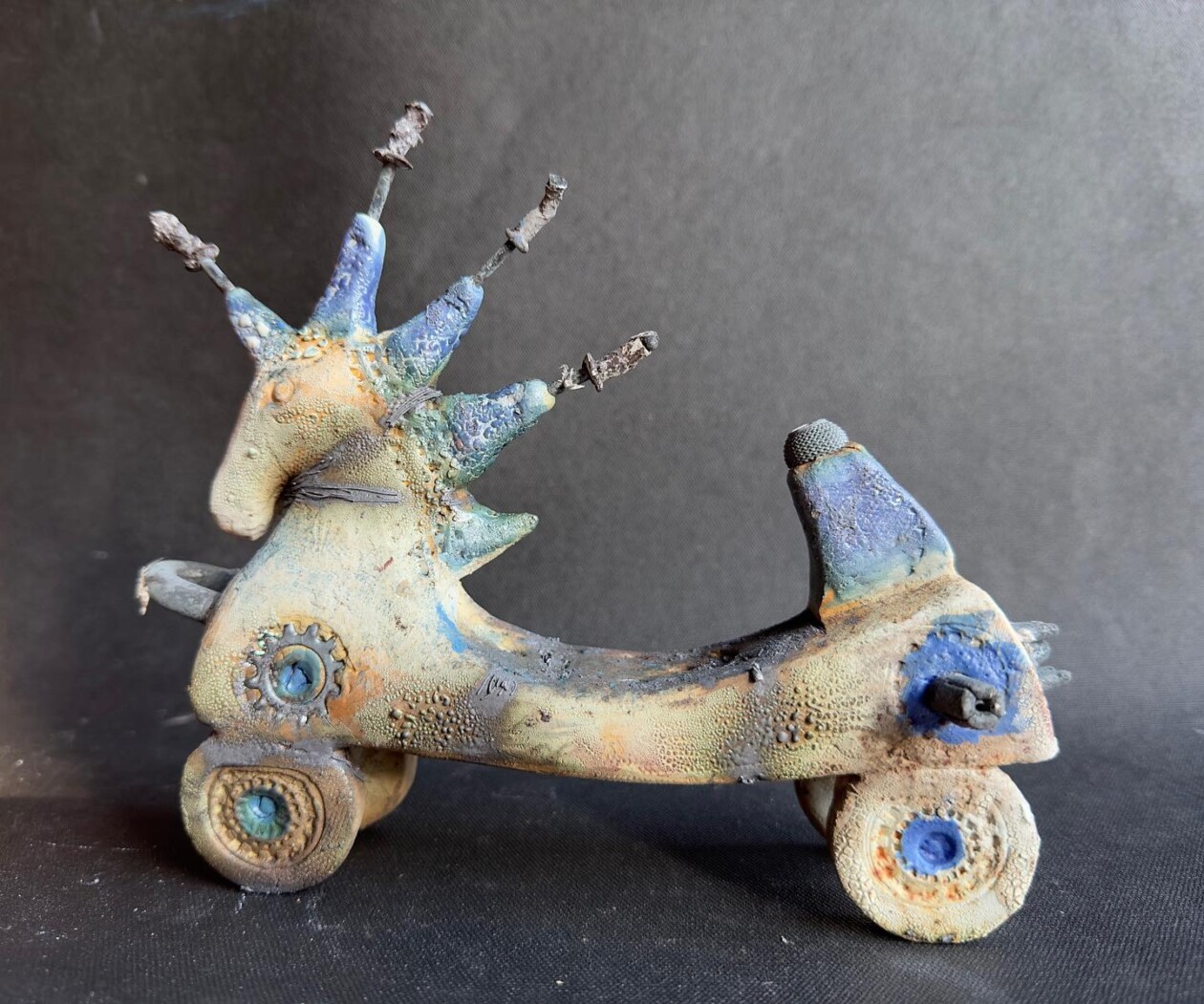 Fascinating Animal Ceramic Sculptures That Look Like Ancient Artifacts By Gul Sahin (5)